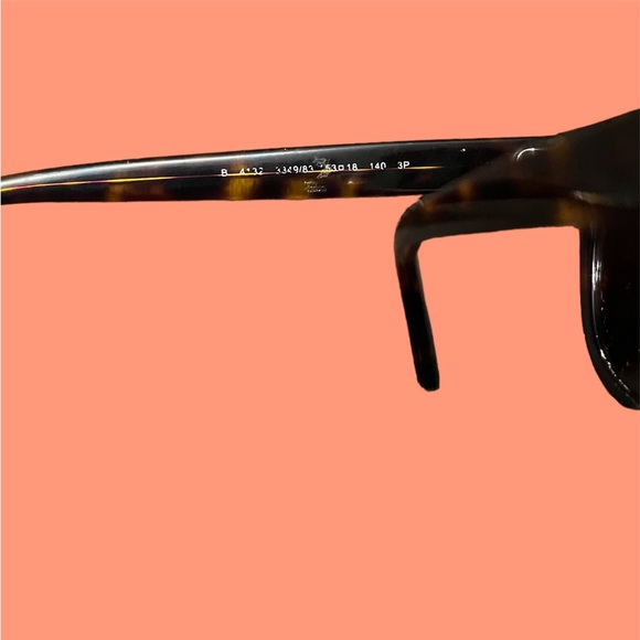 Vintage Burberry sunglasses - Picture 4 of 5